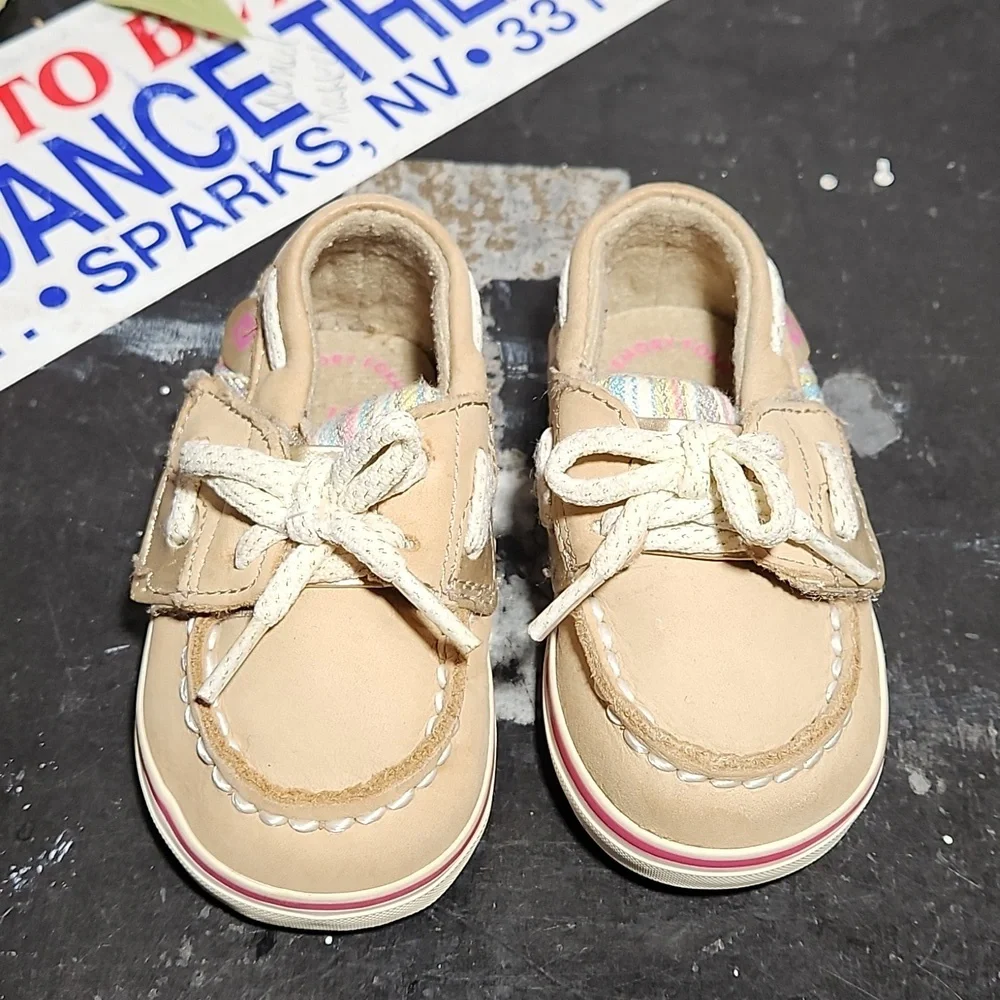 SPERRY Top Sider Crib Shoes  2M